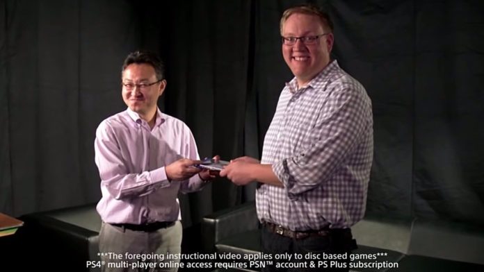 Aléatoire: Shuhei Yoshida et Adam Boyes recréent le Smackdown de partage de jeu Genius PS4
