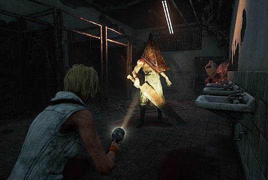 La tête de la pyramide de Silent Hill terrorise les morts à la lumière du jour pour le quatrième anniversaire
