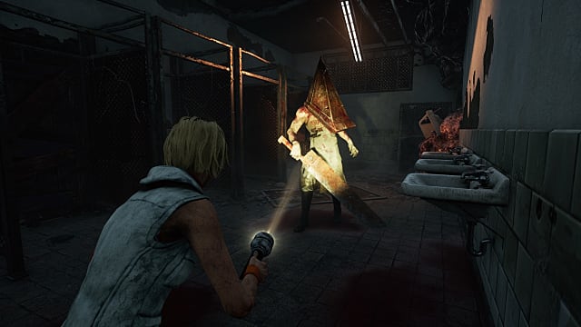 La tête de la pyramide de Silent Hill terrorise les morts à la lumière du jour pour le quatrième anniversaire
