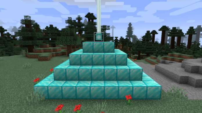 A fully built minecraft beacon pyramid.