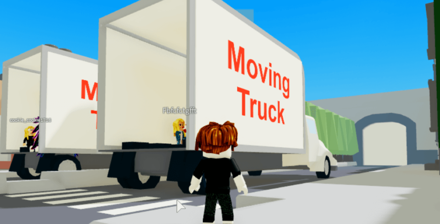 Un camion de déménagement dans Break in story.