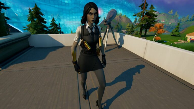 Marigold walking in Fortnite.