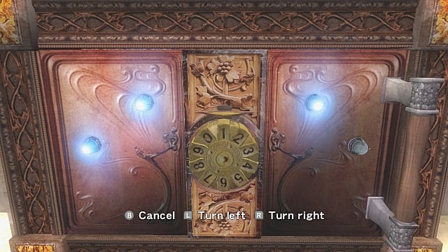 Monk safe puzzle avec cadran numérique et lumières bleues.