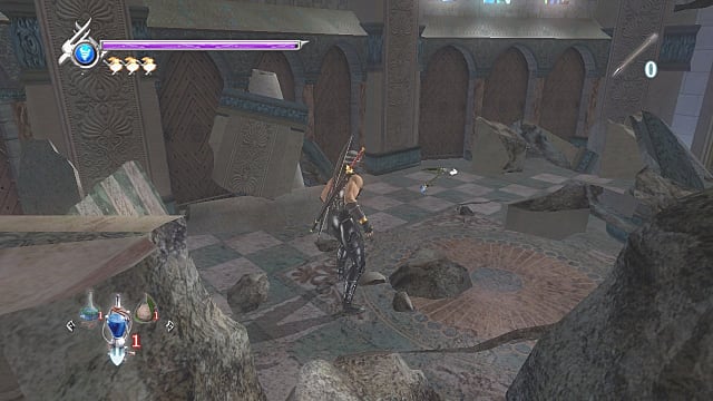 Ryu debout dans les ruines du monastère avec un marteau de guerre flottant au-dessus du sol en pierre.