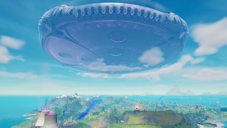 The Alien Mothership over the Fortnite island.