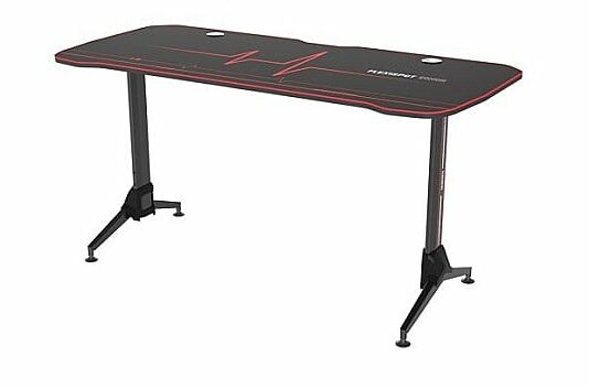 Test du bureau de jeu ergonomique Flexispot 63" : prêt pour le jeu
