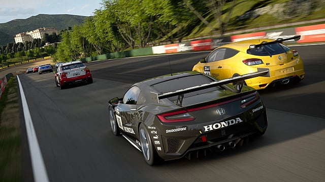 Gran Turismo 7 : Comment débloquer le multijoueur en ligne et l'écran partagé à 2 joueurs
