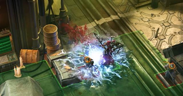 Pasqal attaque avec sa hache énergétique dans Warhammer 40k Rogue Trader