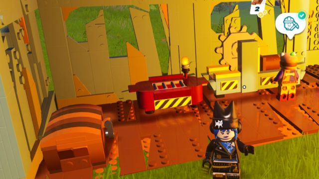figurine en LEGO Fornite debout près d'un abri et d'une scierie.