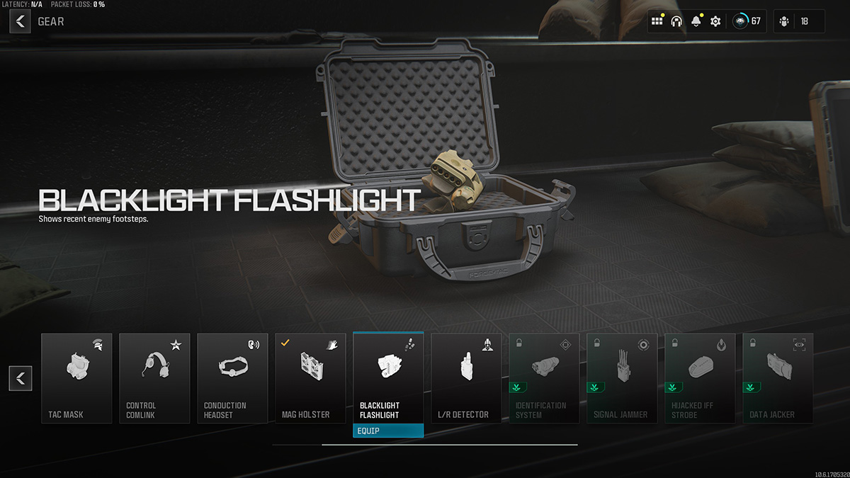 Menu d'équipement en jeu de la lampe de poche Blacklight dans Modern Warfare 3
