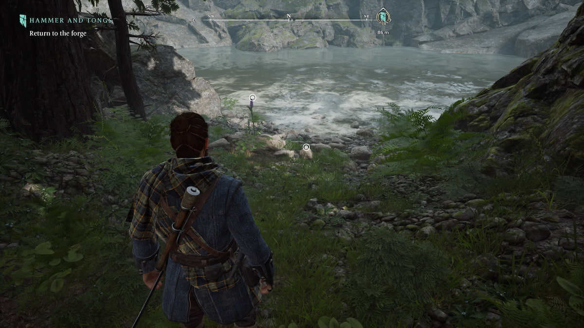 un homme en tenue d'aventurier regardant une rivière