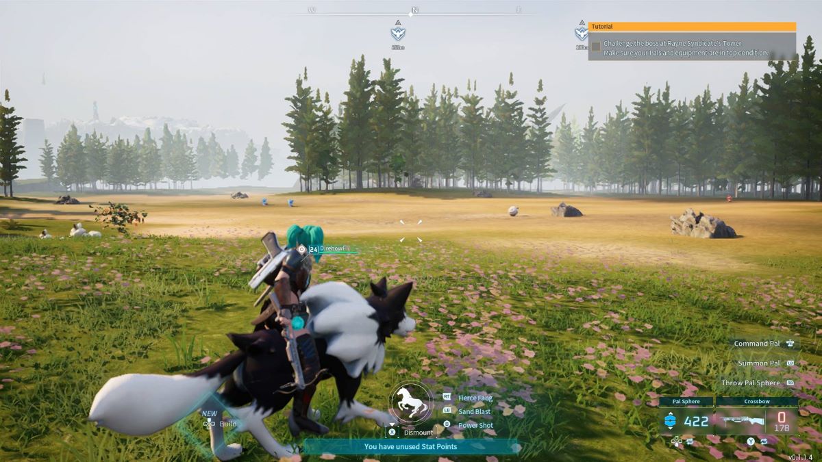 Le joueur et Direhowl surplombent un terrain avec des arbres à feuilles persistantes dans Palworld