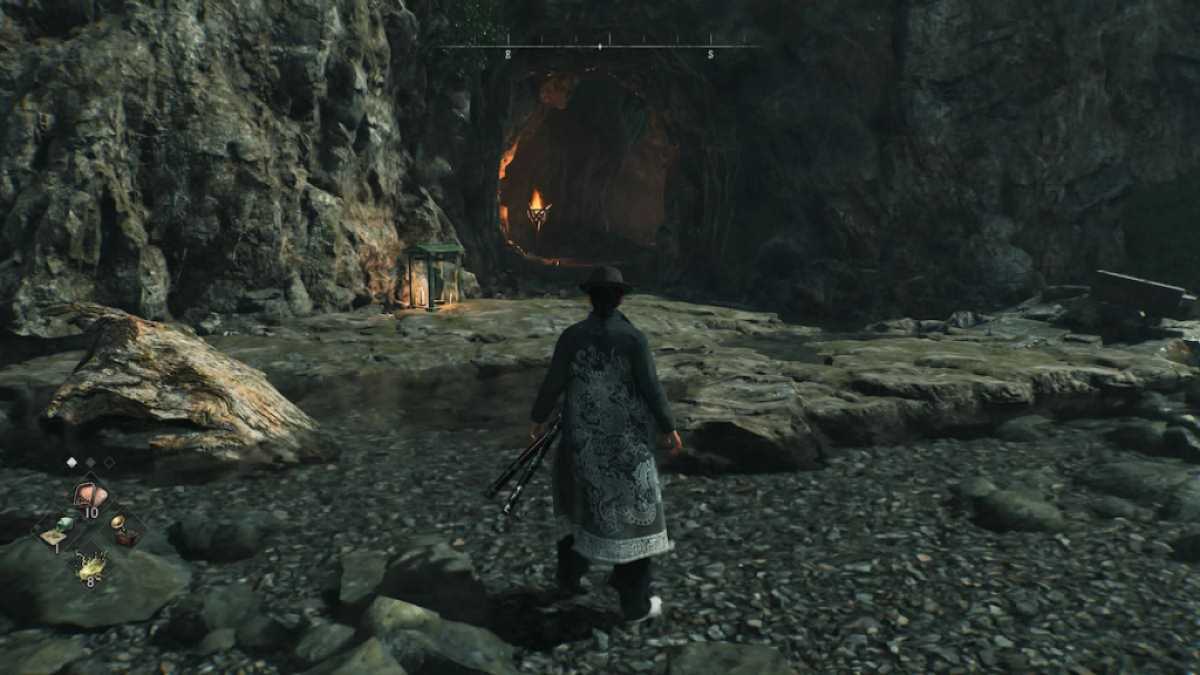 Un guerrier Veiled Edge regardant la grotte contenant le boss Karasuma dans RIse of the Ronin