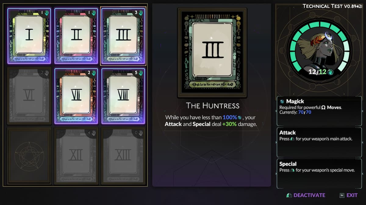 La mise à niveau des arcanes de la carte de tarot Huntress dans Hadès 2.