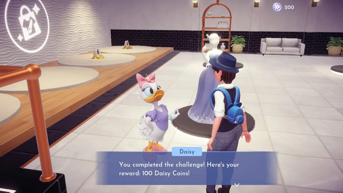 Un avatar féminin de Disney Dreamlight Valley parlant à Daisy Duck à l'intérieur de la boutique de Daisy.