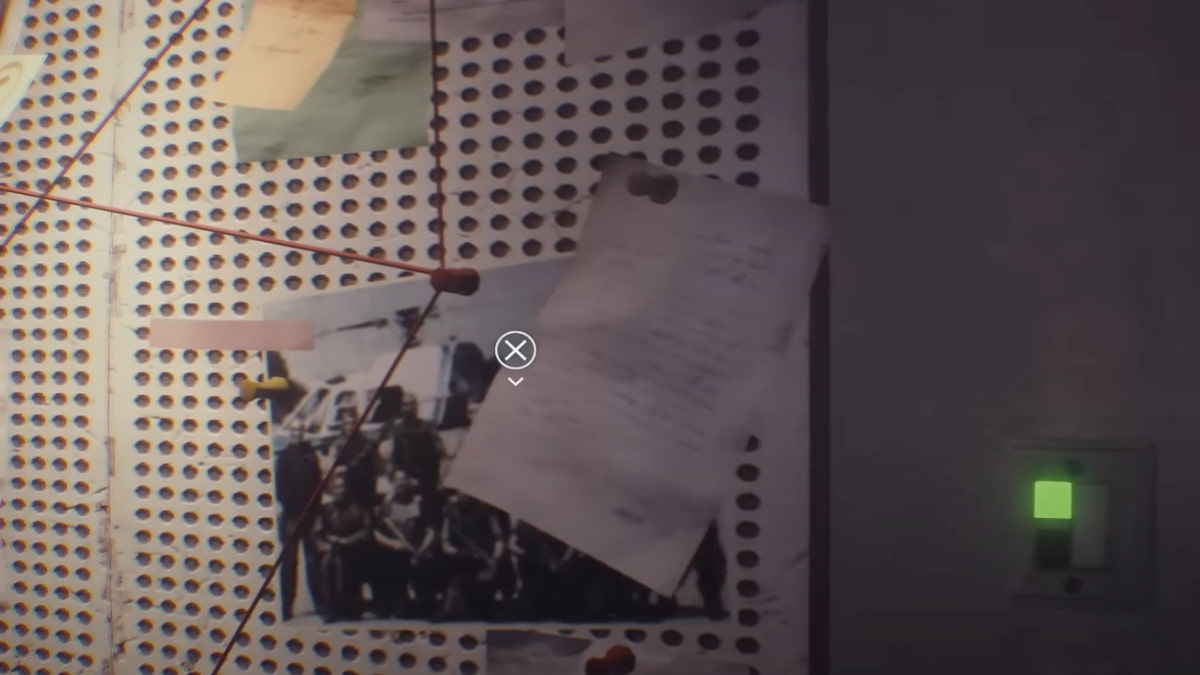 tableau d'affichage dans l'appartement de Jill avec une note accrochée à côté de l'interrupteur dans Resident Evil 3