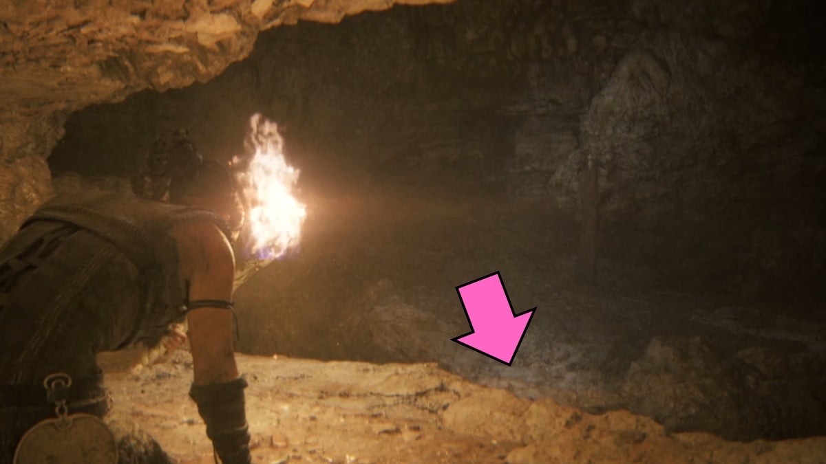 Lorestone sur le rebord des grottes de Hellblade II
