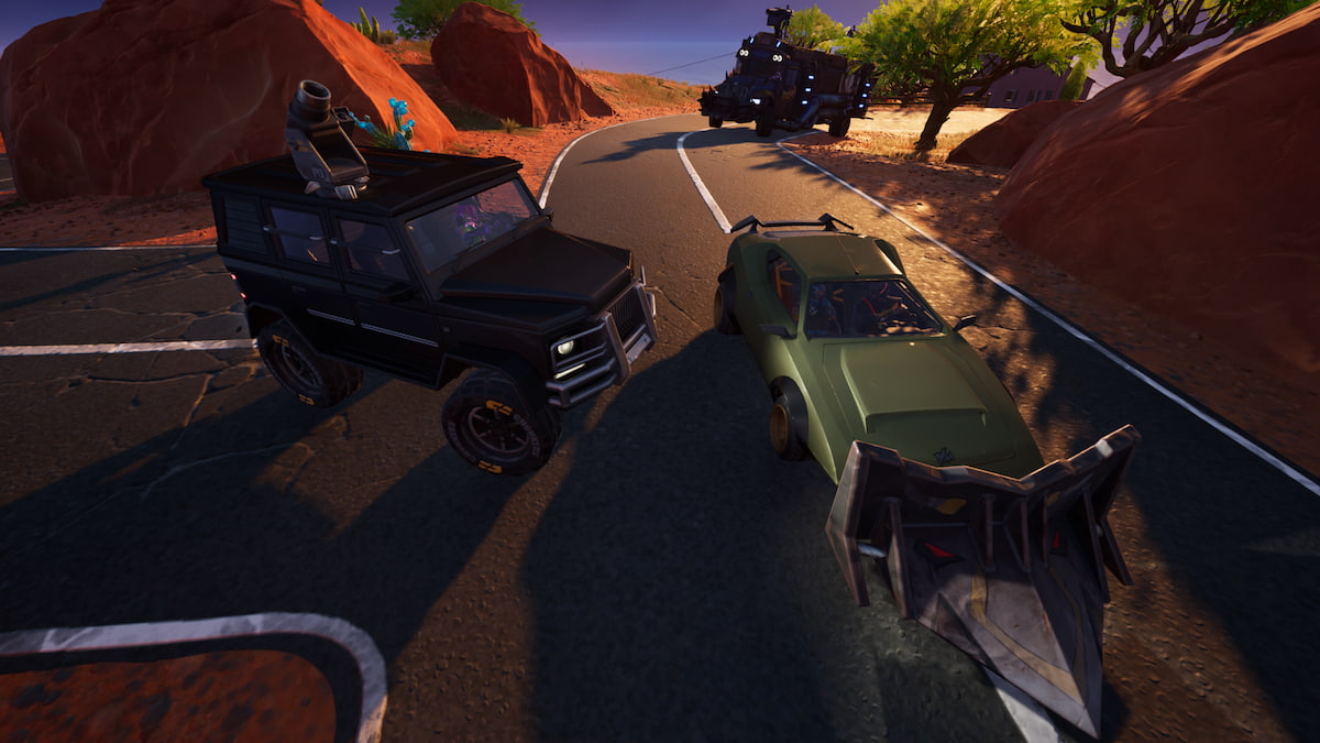 Conduire une voiture modifiée sur une autre voiture modifiée dans Fortnite chapitre 5 saison 3