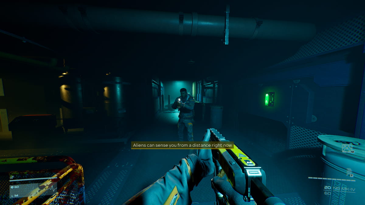 Joueur tenant un pistolet à clous dans Level Zero : Extraction