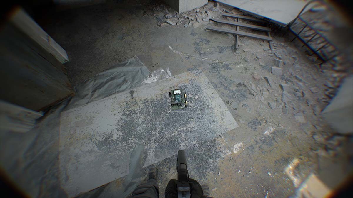 Bombe Bodycam posée sur le sol