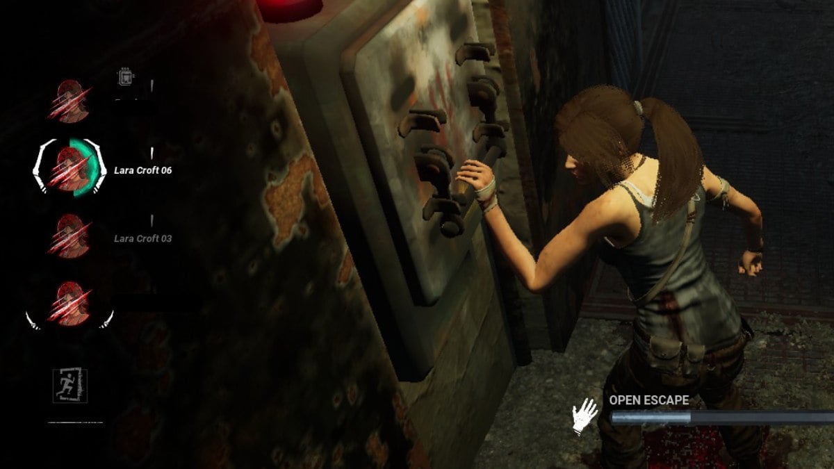 Lara Croft ouvre la porte de sortie