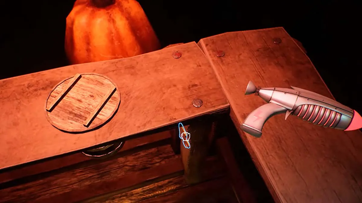 Une pièce de puzzle collée à une table, par exemple dans FNAF Help Wanted 2.