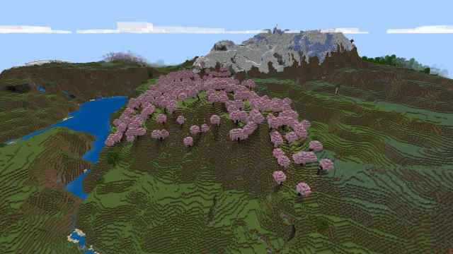 Une petite colline Cherry Grove à Minecraft